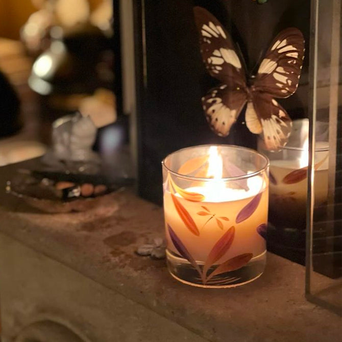 Le Chapeau sur la Bougie