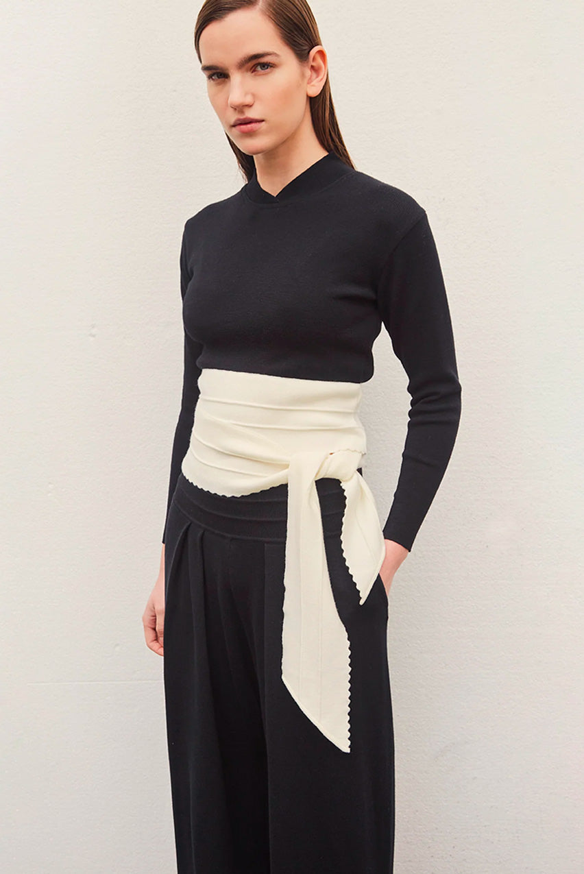 BELTED WAIST KNIT TOP
