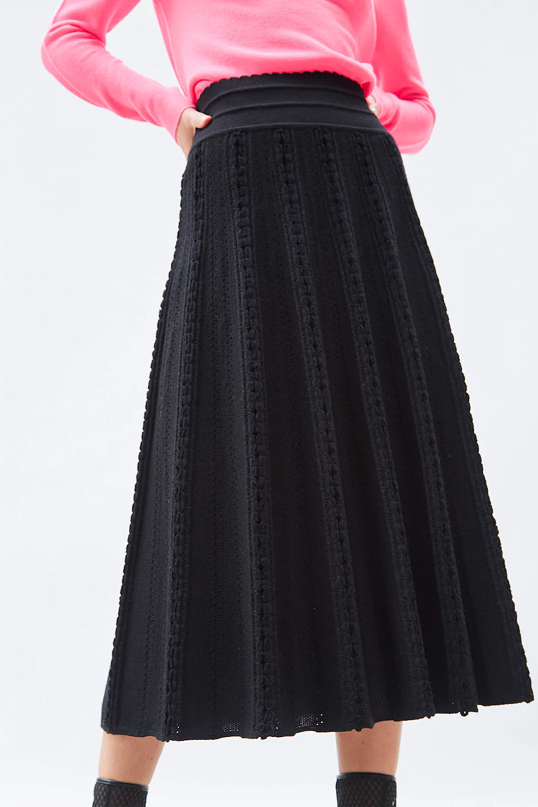 ROMANTIC KNIT SKIRT