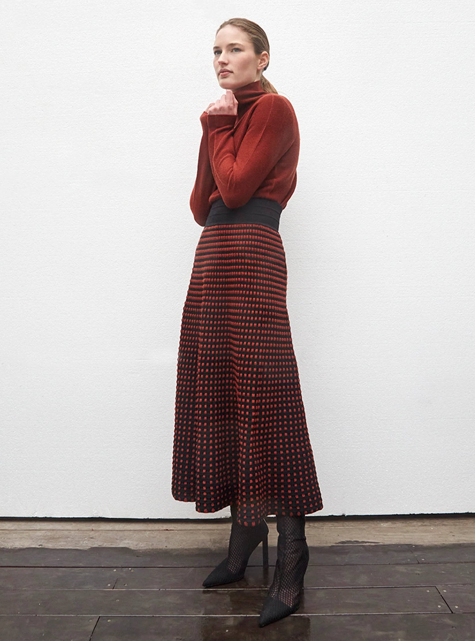PEARL STITCH KNIT LONG SKIRT