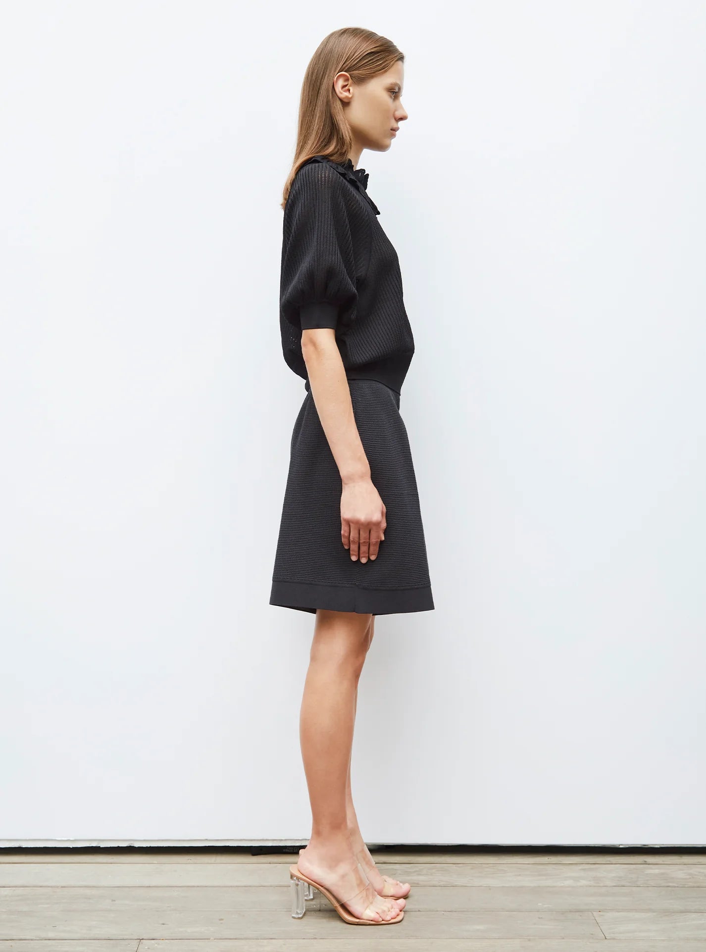 BLOUSE WITH RUFFLED COLLAR