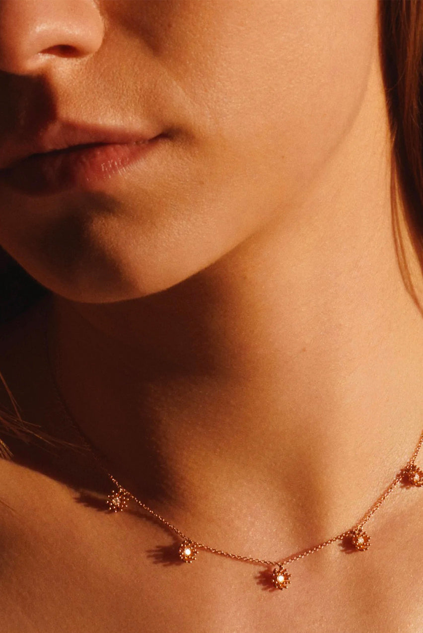 5 DIAMONDS NECKLACE