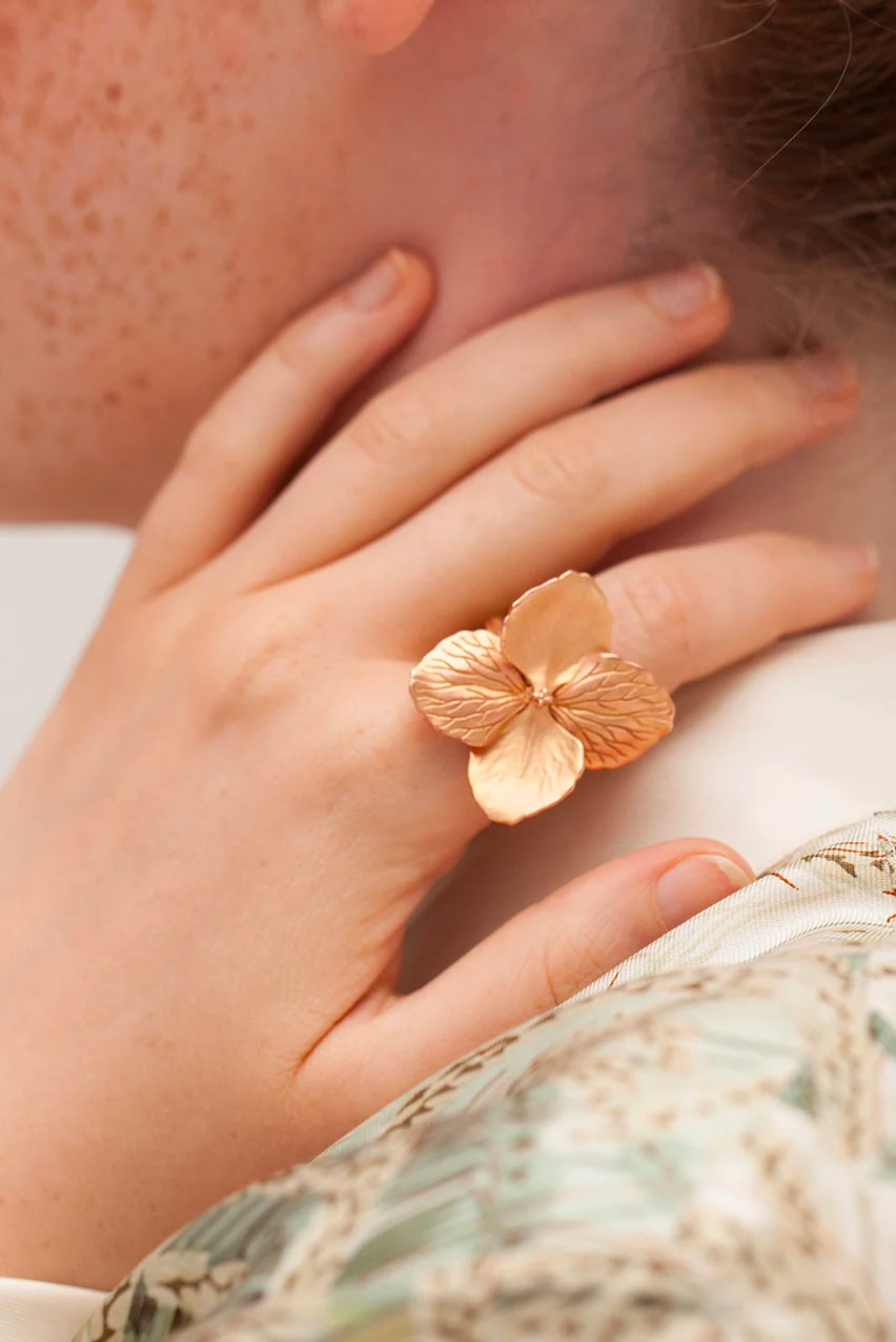 HYDRANGEA FLOWER RING