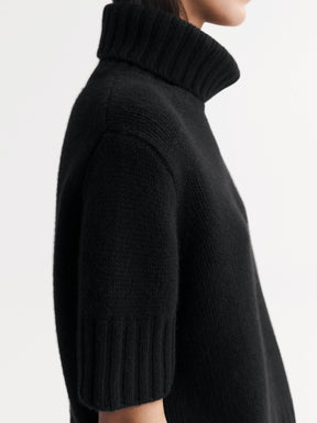 SHORT SLEEVE TURTLENECK