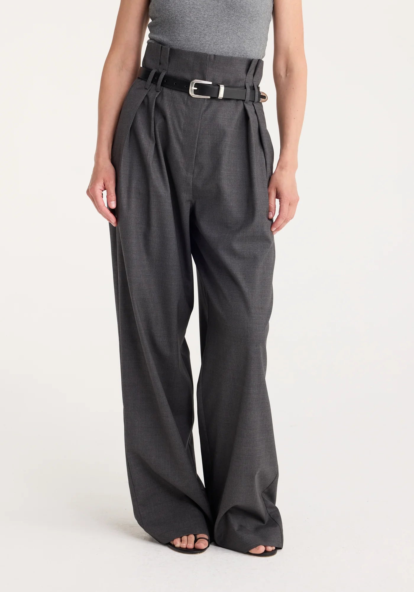 HIGH WAISTED PAPERBAG TROUSERS