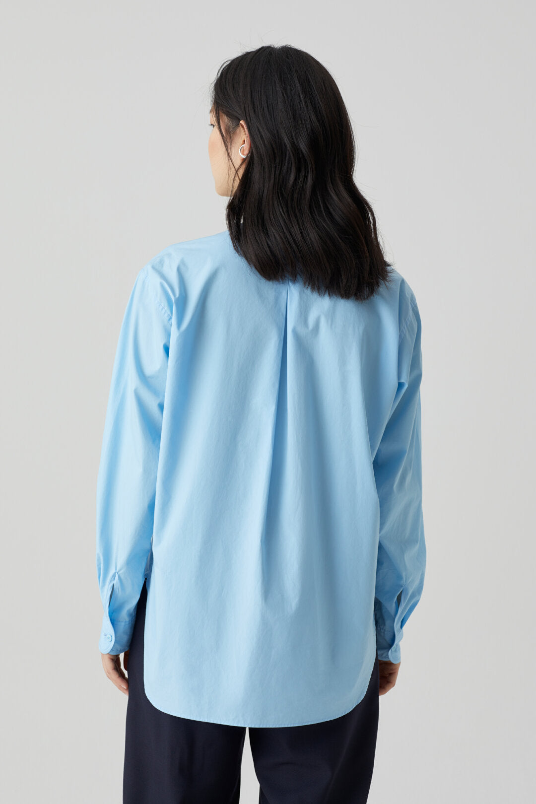 HIGH NECK BLOUSE